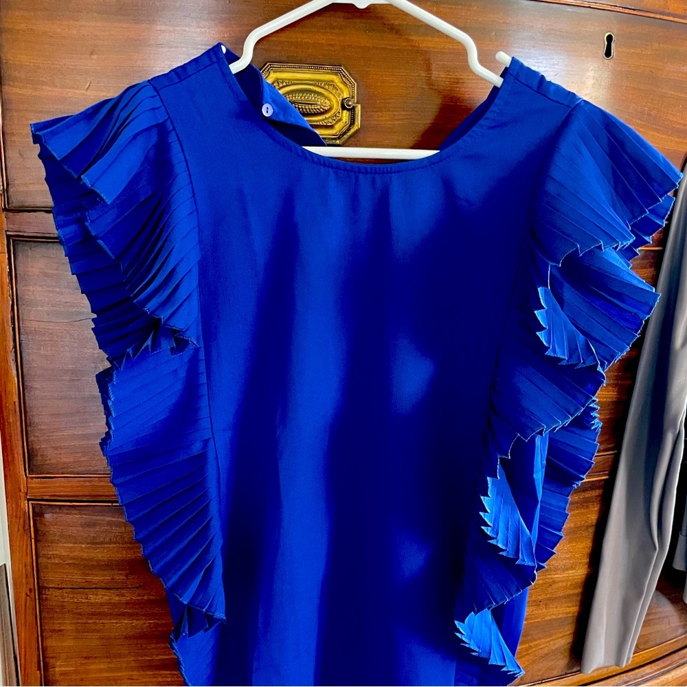 NWT - Blue Door Boutique Blouse - Medium